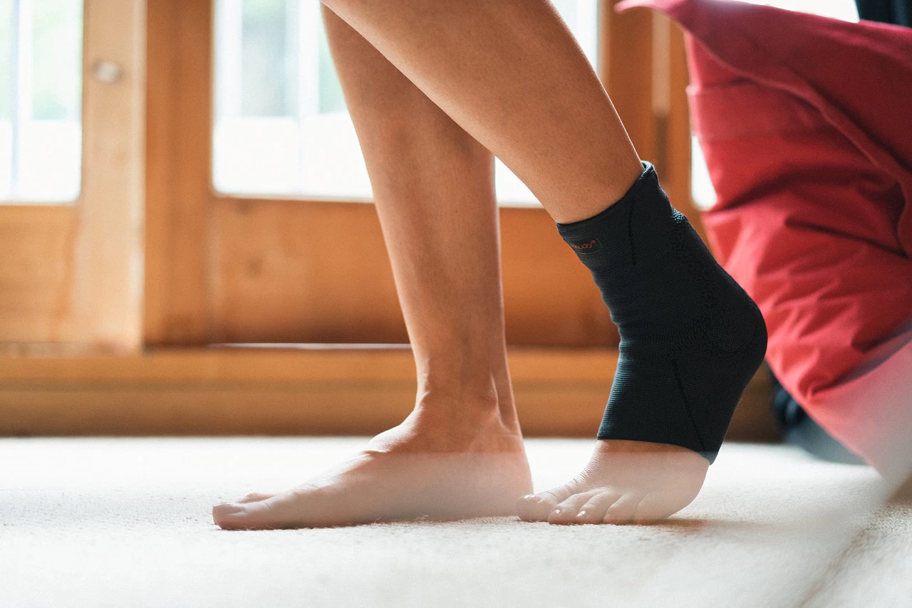 DonJoy MaloLax Ankle Support 4 DonJoy MaloLax Ankle Support - Image 2