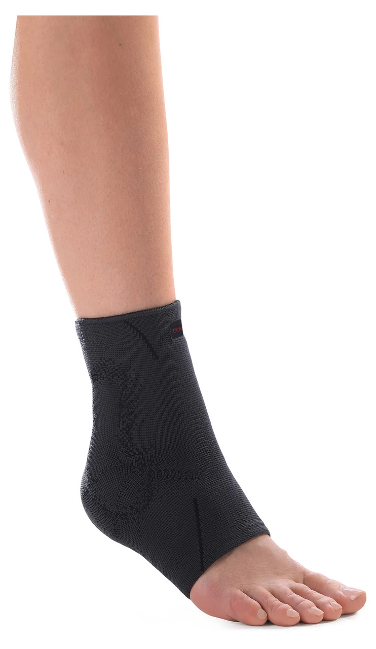 DonJoy MaloLax Ankle Support 3 DonJoy MaloLax Ankle Support